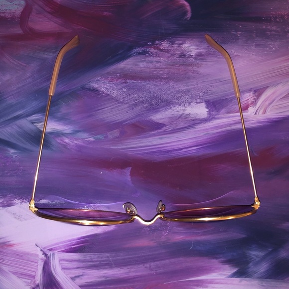 Large Gold Rim Circular Sunglasses - Picture 2 of 3